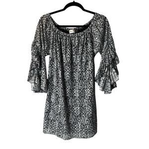 Urban Mangoz Top Size XL Black Geometric Print Bell Sleeve Tunic Boho Peasant